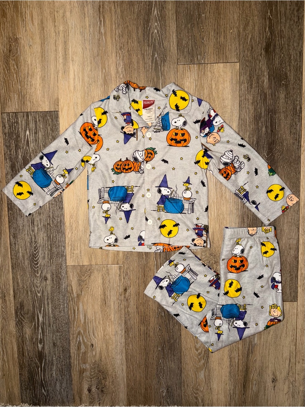 NWOT Peanuts Snoopy Kids Halloween 2 Piece Pajama Set